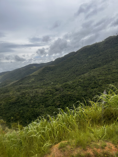 10 Melhores Chalés Alpinos em Governador Portela, Estado do Rio de Janeiro 2025